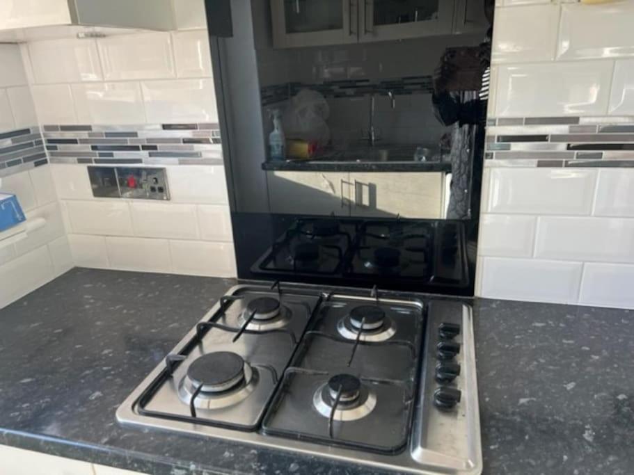 3 Bedroom Mid Terraced House Grays Esterno foto